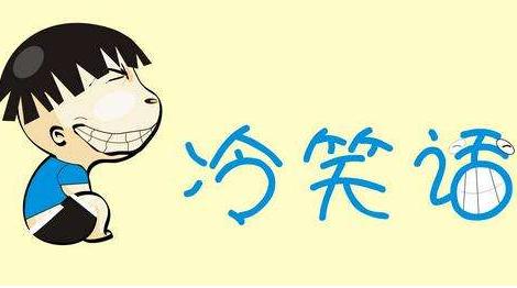 甜蜜瞬间：一对逗趣的小情侣日常