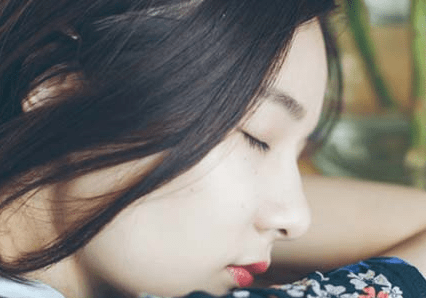 嘲讽之语:你拥有凤姐般的自信,芙蓉姐姐般的体态,宛如花朵般娇艳 嘲讽之语:你拥有凤姐般的自信,芙蓉姐姐般的体态,宛如花朵般娇艳