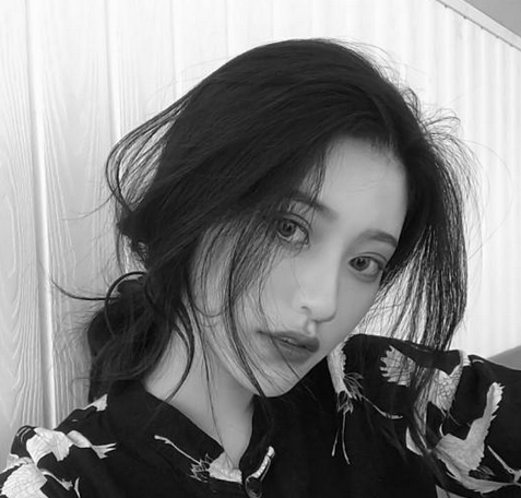 朋友圈很火的句子:别那么善解人意。。。 朋友圈很火的句子:别那么善解人意。。。