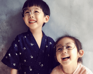 幸福的说说图片：我对你的爱像是早上的太阳，温暖炽热