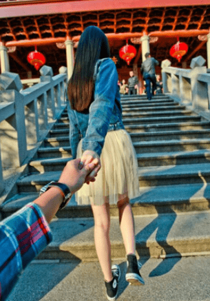 感伤语录配图：时间不会让我忘记你，只会习惯没有你