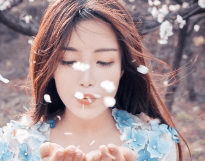 心绪万千：若思念能成声，或许早已响彻云霄