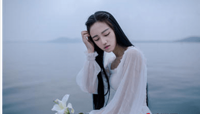 雨后邂逅的感悟：天蓝如洗，待云雾，我在此际