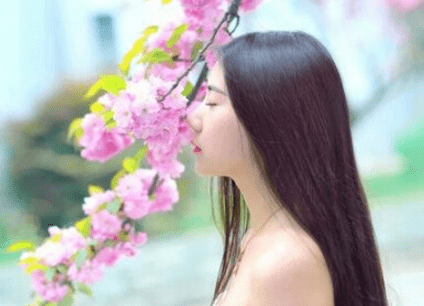 失落情感图片:对你的感情如同地上的食物,留下可惜,丢掉遗憾 失落情感图片:对你的感情如同地上的食物,留下可惜,丢掉遗憾