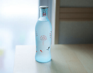 清新心情语录：喜欢只是一瞬，爱却是永恒