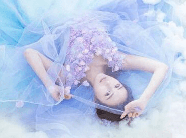 唯美的伤感说说：我终究不是你的太阳，给不了你想要的光芒