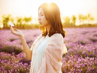 很适合发朋友圈的说说图片大全