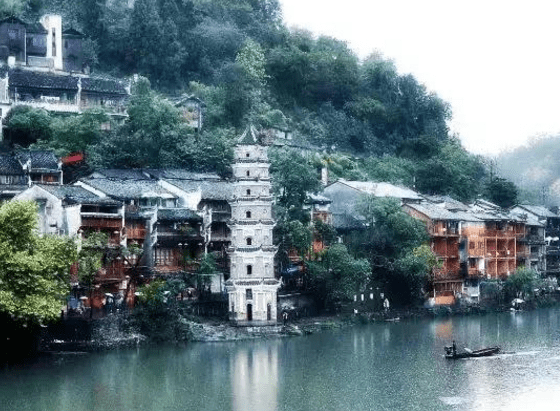 人们为了目标奋斗的场景 人们为了目标奋斗的场景