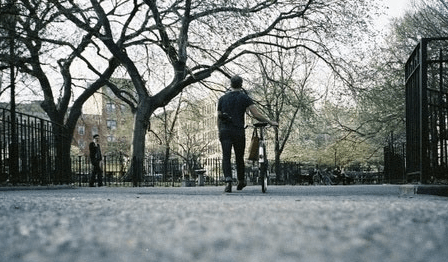精致英文语录图：在你眼中，你可能就是整个世界。