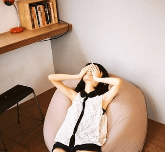 有意境的文字控说说：不必一一追究，因为从来都不存在历历分明