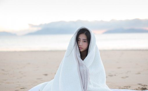 默默倾心于你的说说图片:我深情款款不甘心但只能远观 默默倾心于你的说说图片:我深情款款不甘心但只能远观