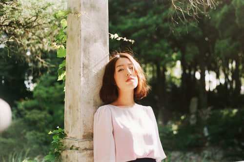 温暖怀抱中的深情守护 温暖怀抱中的深情守护