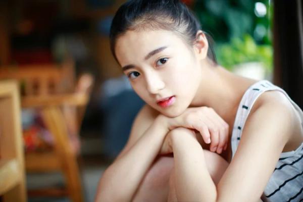 阳光照耀下的生活篇章