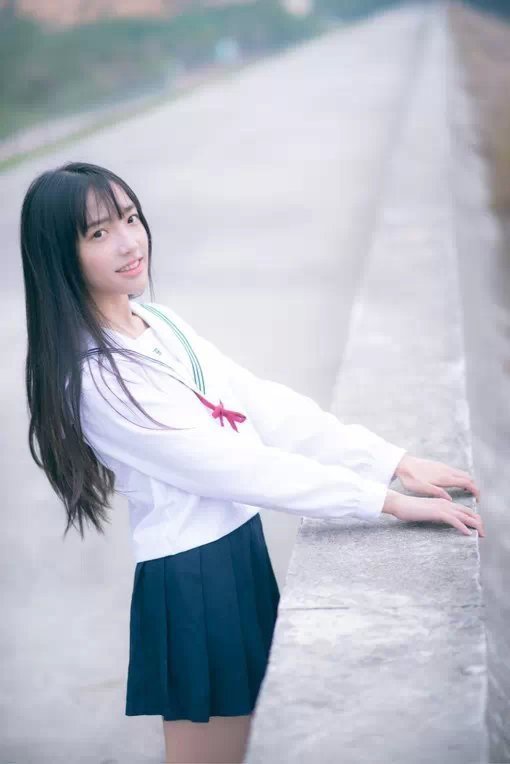 八个字的句子