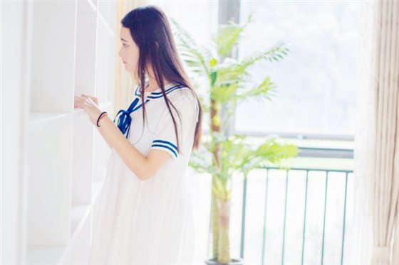 赞美教师节的句子 老师就是那一片阳光,温暖着孩子的心灵 赞美教师节的句子 老师就是那一片阳光,温暖着孩子的心灵