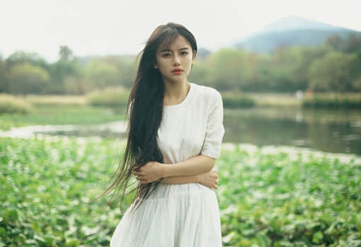 低调让人感动的句子 感情,是用来维持的,不是用来考验的
