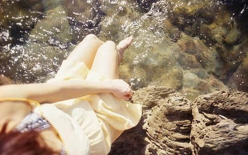 女性情感独白：忧伤中的诗意与哲理