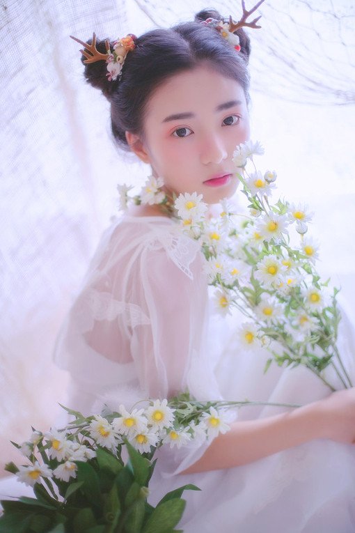 女生的励志名言：为梦想而努力，追求美好人生