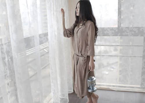表达内心伤感的句子 心动只要一瞬间，心碎也只一转眼