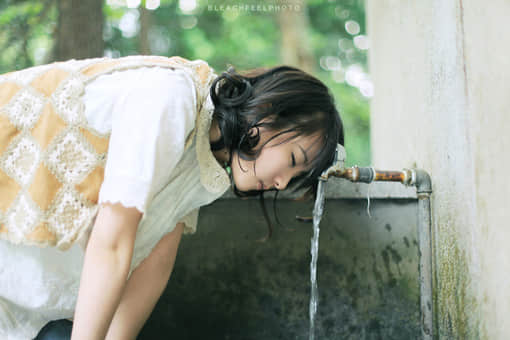 表示伤感的句子 痛过之后就不会觉得痛了,有的只会是一颗冷漠的 表示伤感的句子 痛过之后就不会觉得痛了,有的只会是一颗冷漠的