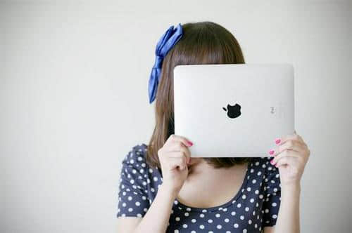 倾诉内心的疲惫与感伤