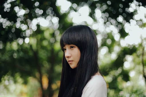 幽默话语中带着淡淡忧伤