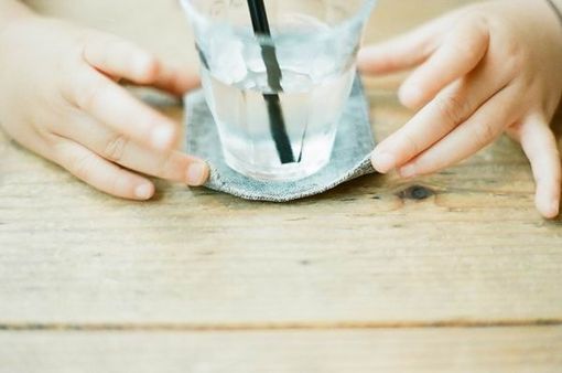 听说、习惯隐身的人、都有一段伤痕? 听说、习惯隐身的人、都有一段伤痕?