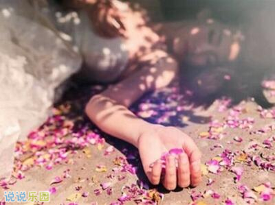女生伤感说说带图片1 女生伤感说说带图片1